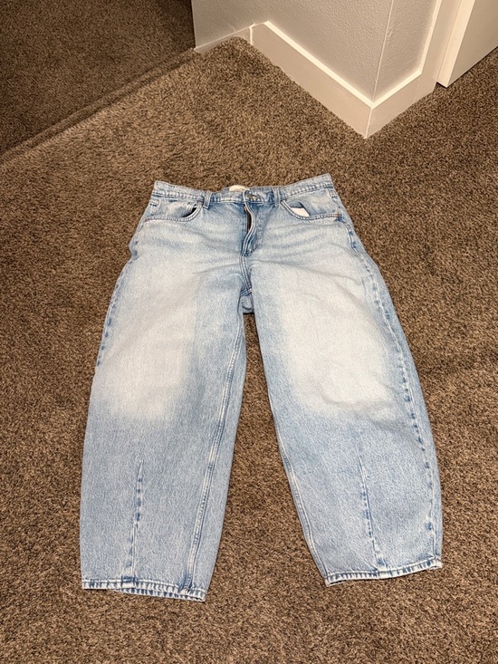 Universal Thread Denim - Universal Thread Light Blue High-Rise Relaxed Jeans